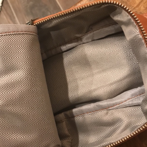 Cute leather brand new bum bag with guitar strap - Picture 5 of 6